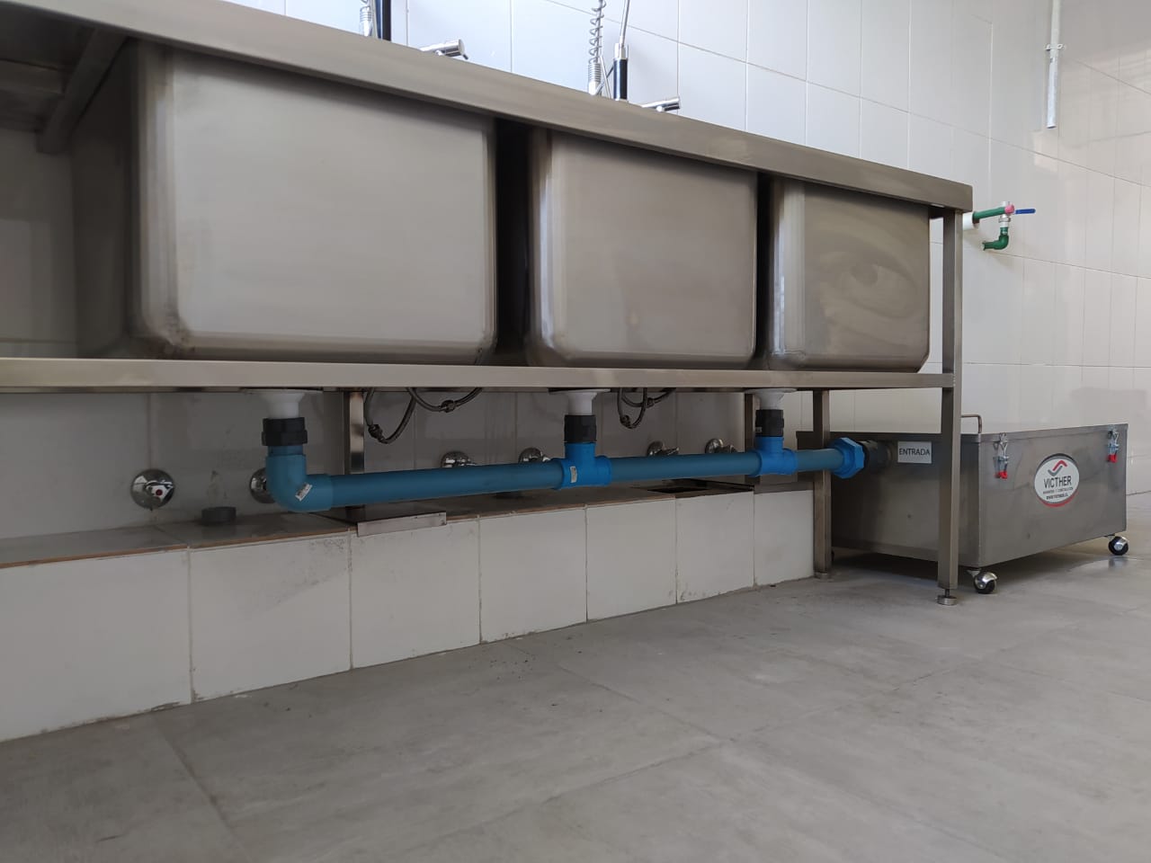 entrada de camara desgrasadora